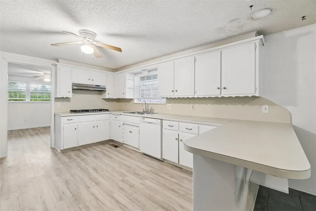 Photo 18 — 5012 NW 25th Street, Oklahoma City, OK 73127