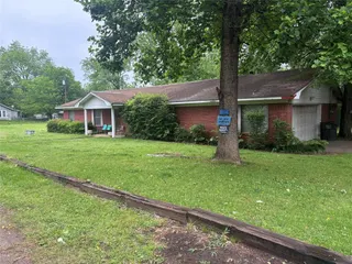 Sold home at 408 NE Ave A Avenue