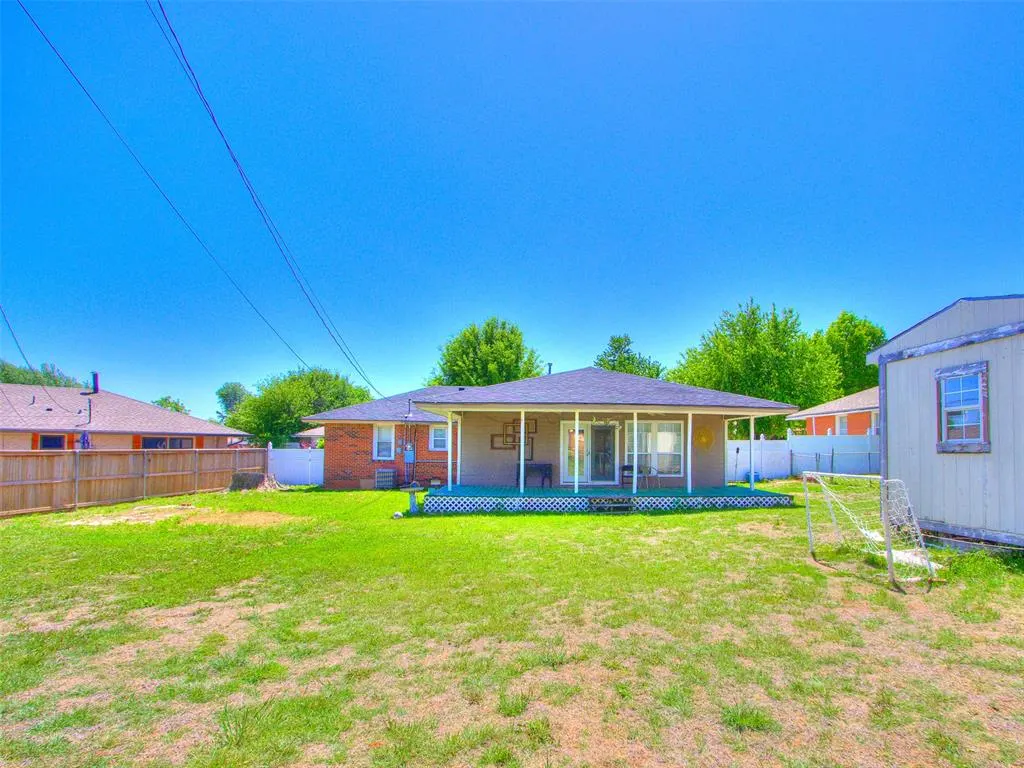 Photo 4 — 125 E Beard Drive, Midwest City, OK 73110