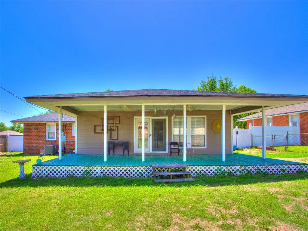 Photo 5 — 125 E Beard Drive, Midwest City, OK 73110