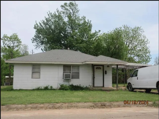 Photo 7 — 222 N Blackwelder Avenue, Edmond, OK 73034