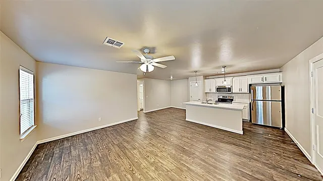 Photo 4 — 5012 Avion Court, Oklahoma City, OK 73135