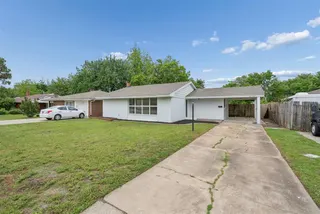 Sold home at 2716 NW 47th Street