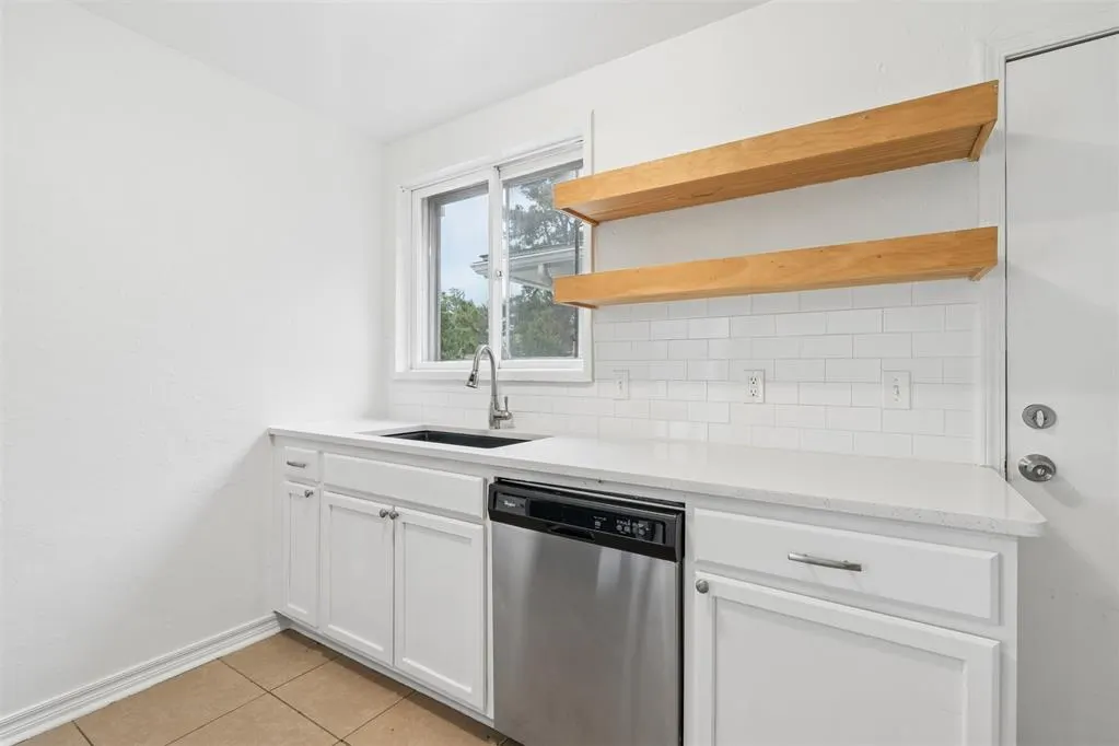 Photo 12 — 2716 NW 47th Street, Oklahoma City, OK 73112