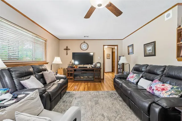 Photo 7 — 111 Crestmont Avenue, Norman, OK 73069