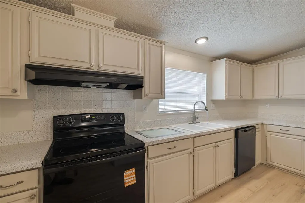 Photo 22 — 1523 142nd Avenue, Norman, OK 73026