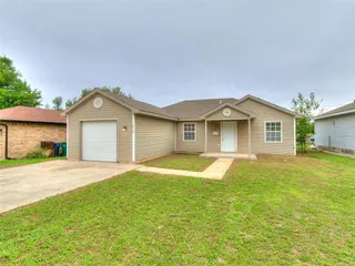 Sold home at 1419 NW 98th Street