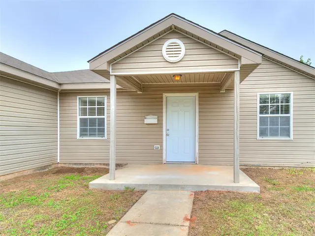 Photo 4 — 1419 NW 98th Street, Oklahoma City, OK 73114