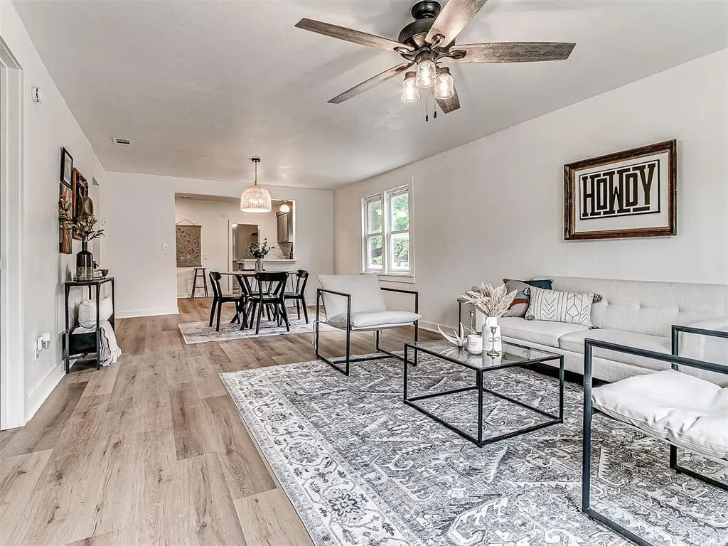 Photo 5 — 509 N Division Street, Guthrie, OK 73044