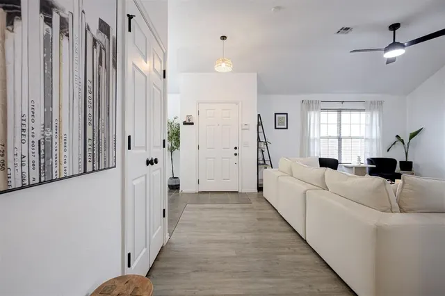 Photo 8 — 12601 Heritage Oaks Drive, Oklahoma City, OK 73120