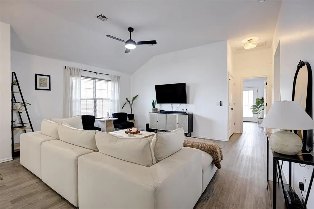 Photo 11 — 12601 Heritage Oaks Drive, Oklahoma City, OK 73120