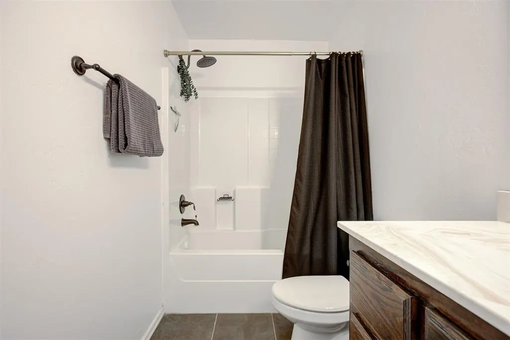 Photo 28 — 12601 Heritage Oaks Drive, Oklahoma City, OK 73120