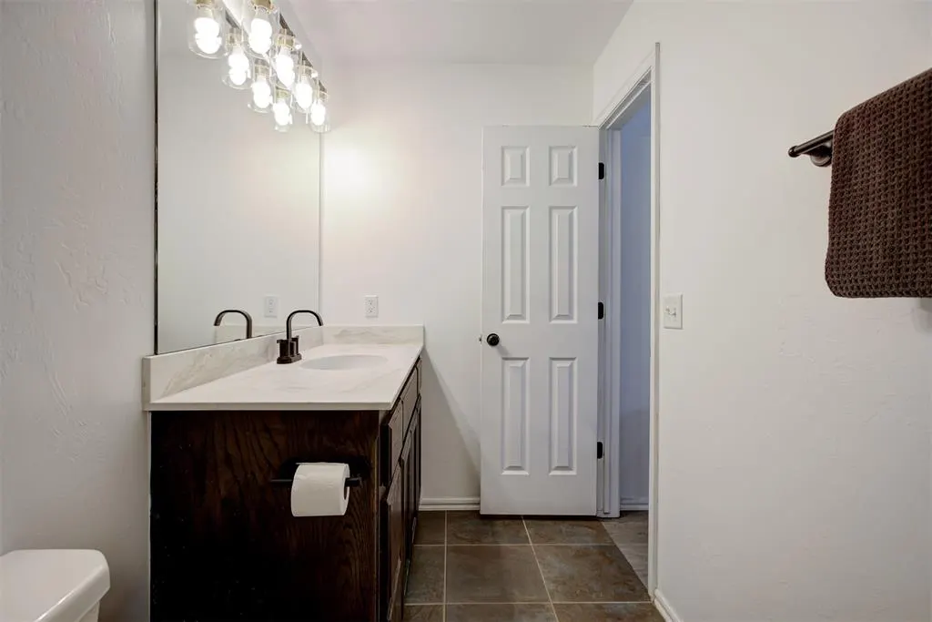 Photo 29 — 12601 Heritage Oaks Drive, Oklahoma City, OK 73120