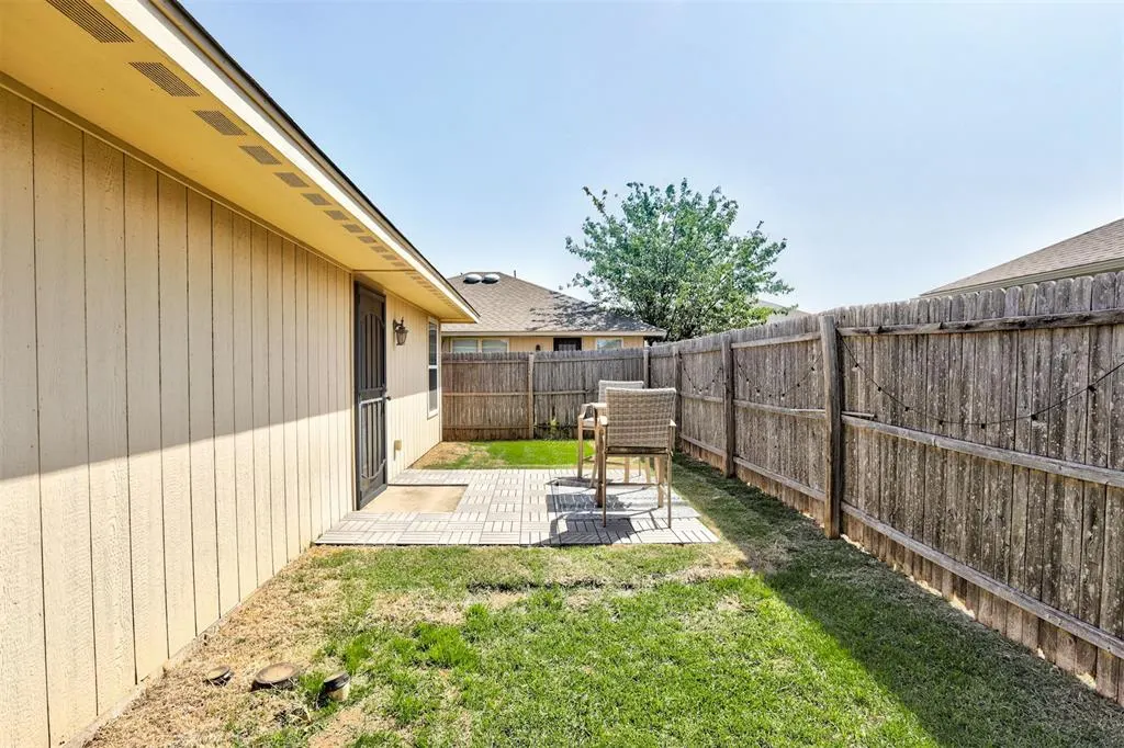 Photo 31 — 12601 Heritage Oaks Drive, Oklahoma City, OK 73120