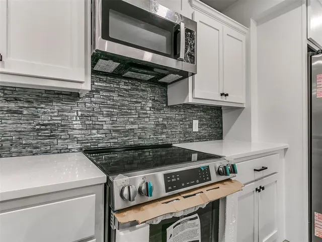 Photo 7 — 1805 N Gatewood Avenue 1 & 2, Oklahoma City, OK 73106