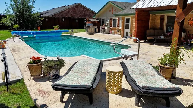 Photo 6 — 2112 Lynn Lane, Weatherford, OK 73096