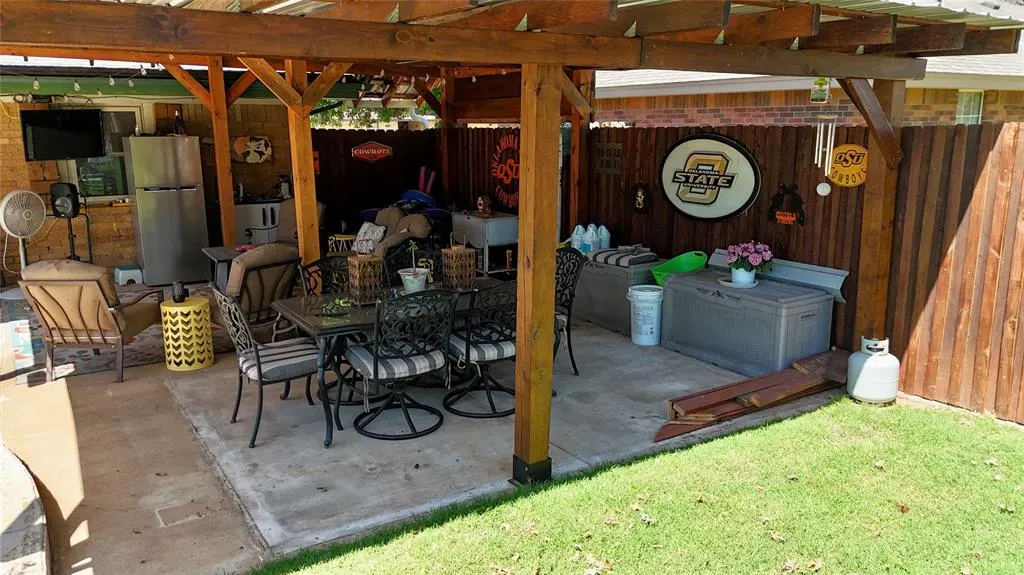 Photo 9 — 2112 Lynn Lane, Weatherford, OK 73096