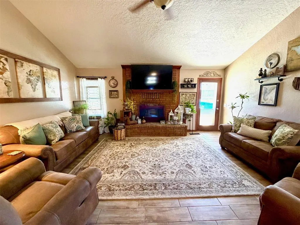 Photo 18 — 2112 Lynn Lane, Weatherford, OK 73096