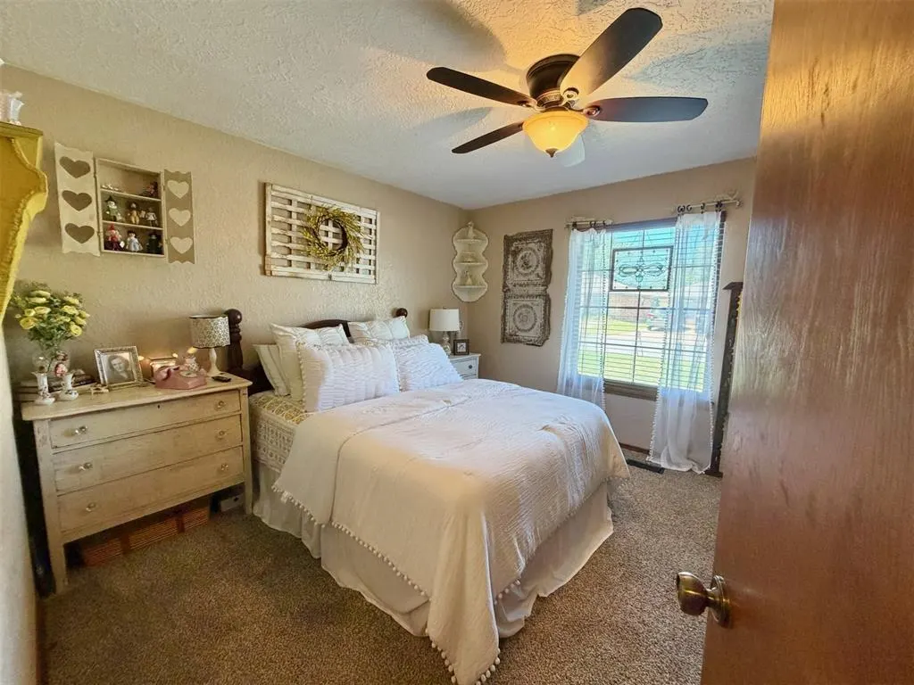 Photo 25 — 2112 Lynn Lane, Weatherford, OK 73096