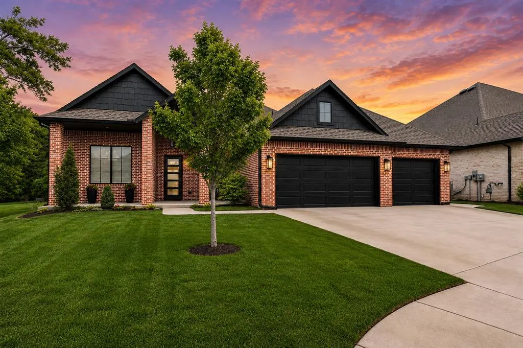 Front exterior — 10104 SW 25th Court, Yukon, OK 73099