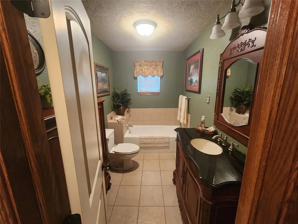 Photo 17 — 401 S Coblake Street, Apache, OK 73006