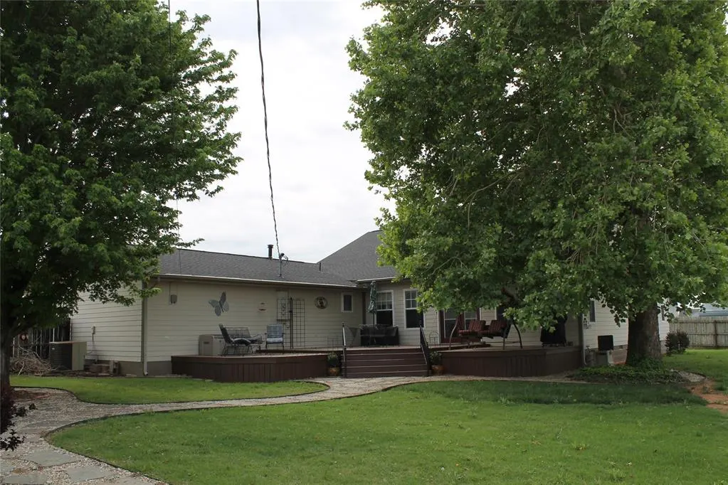 Photo 36 — 401 S Coblake Street, Apache, OK 73006