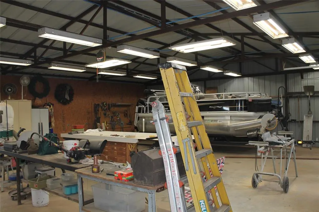 Photo 41 — 401 S Coblake Street, Apache, OK 73006