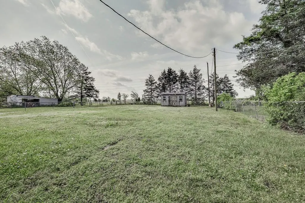 Photo 25 — 802 W Spruce Street, Haskell, OK 74436
