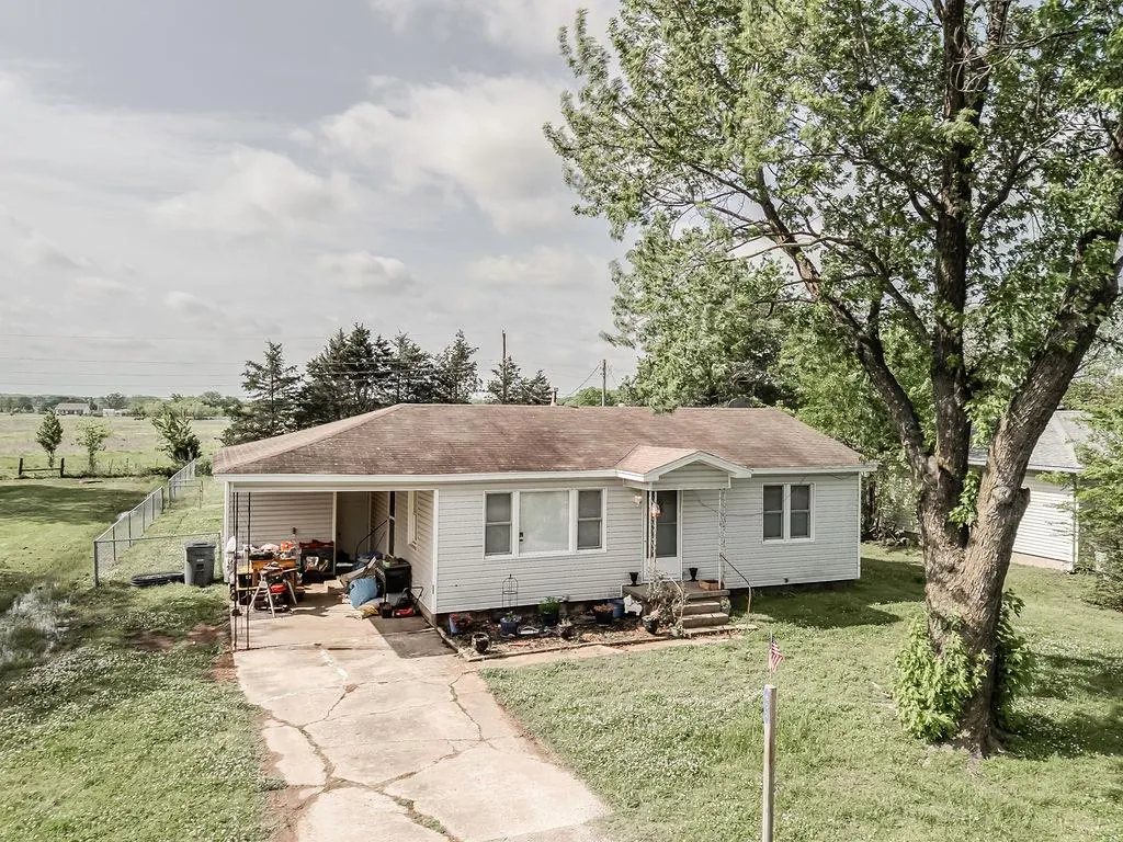 Photo 34 — 802 W Spruce Street, Haskell, OK 74436