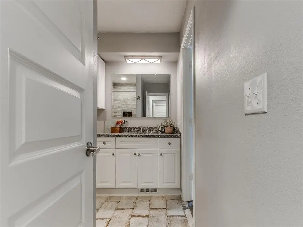 Photo 23 — 16 Tawana Drive, Shawnee, OK 74804