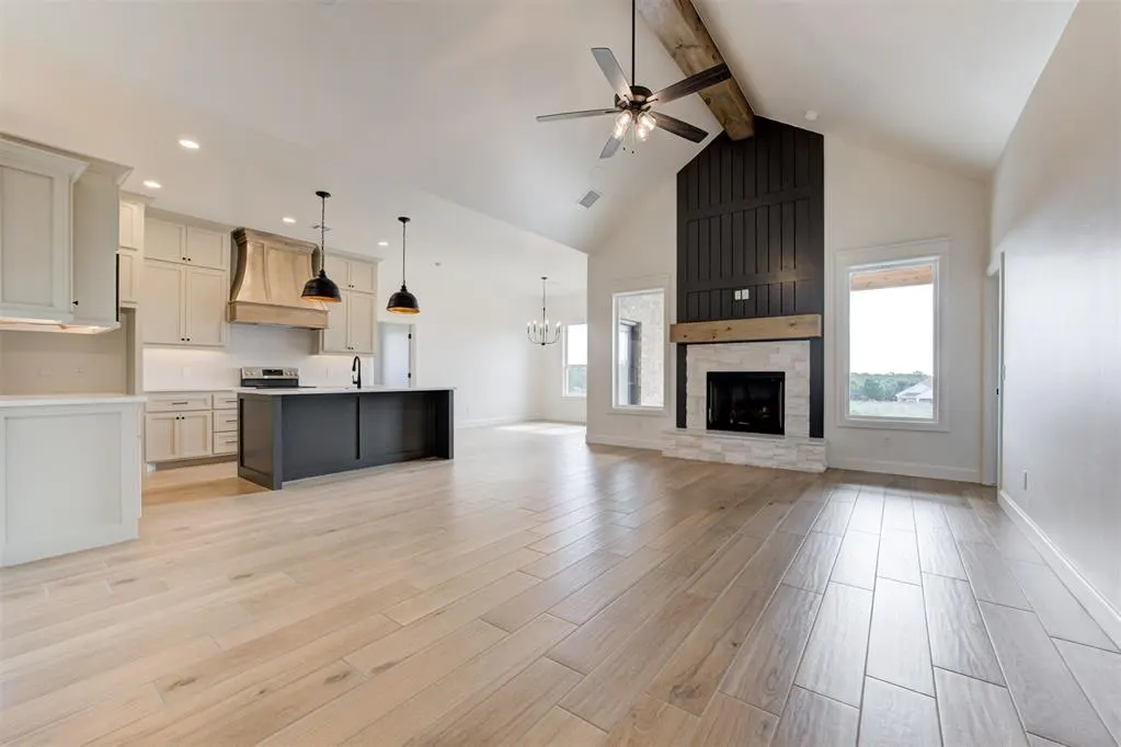 Photo 6 — 2005 Shady Oaks Circle, Blanchard, OK 73010