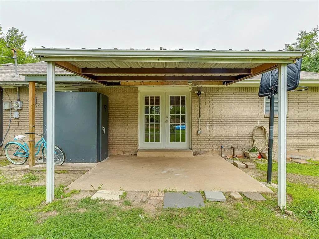Photo 33 — 919 SW 3rd Street, Moore, OK 73160