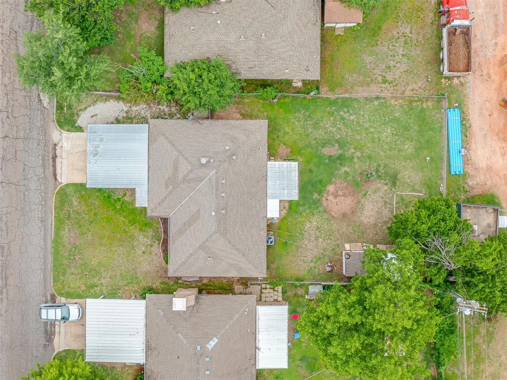Photo 39 — 919 SW 3rd Street, Moore, OK 73160