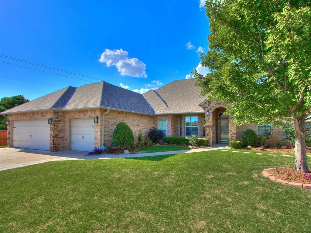 Front exterior — 8413 NW 124th Circle, Oklahoma City, OK 73142