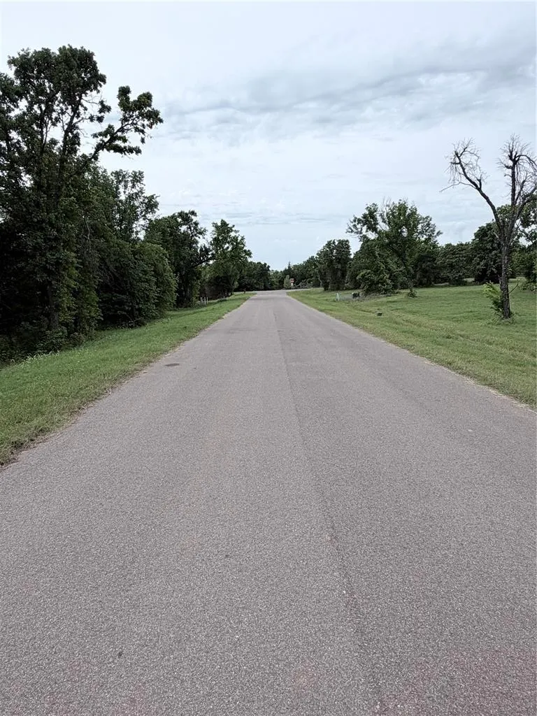 Photo 4 — 8202 Autumn Blaze, Blanchard, OK 73010