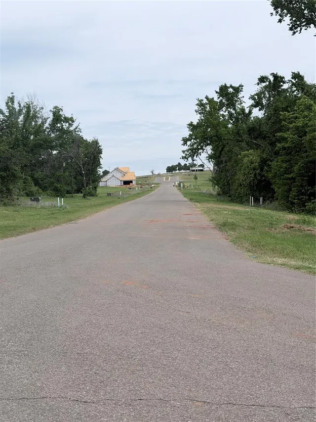 Photo 6 — 8202 Autumn Blaze, Blanchard, OK 73010
