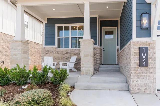 Photo 2 — Address unavailable, Edmond, OK 73034