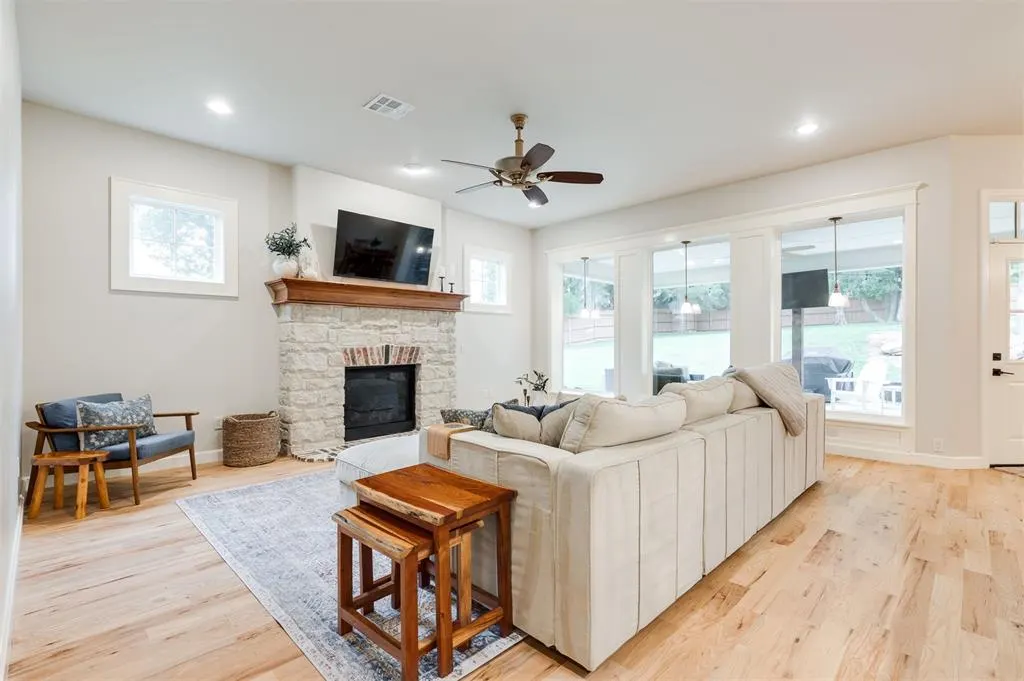 Photo 14 — 10408 Berrywood Drive, Oklahoma City, OK 73151