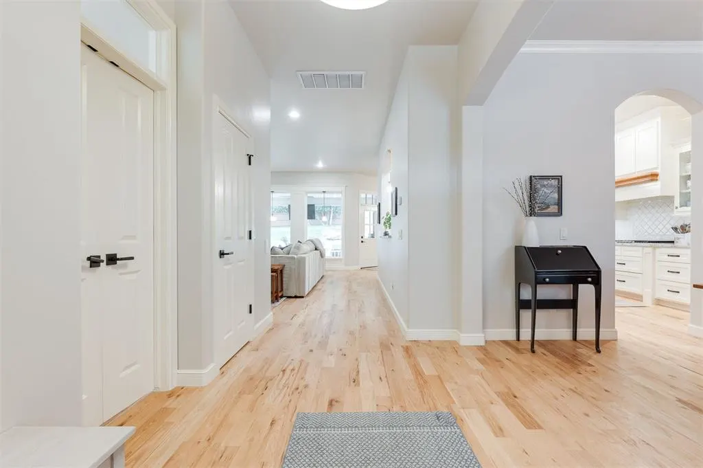 Photo 15 — 10408 Berrywood Drive, Oklahoma City, OK 73151
