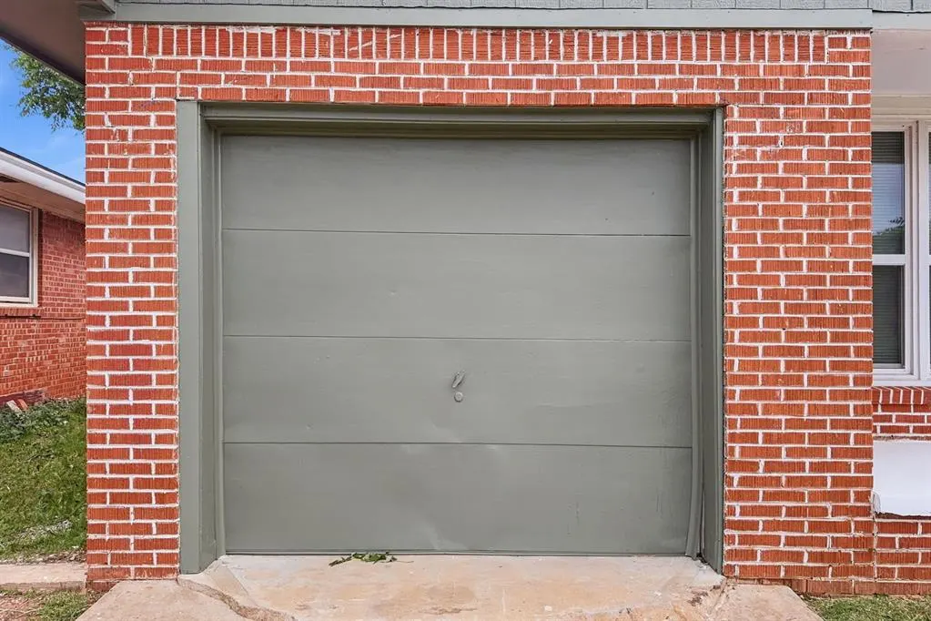 Photo 4 — 1003 Asalee Street, Altus, OK 73521