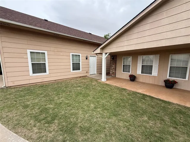 Photo 3 — 20389 E County Road 157 Road, Altus, OK 73521