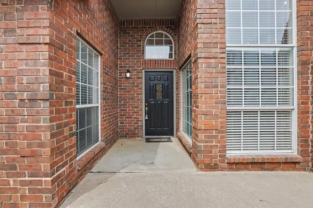 Photo 7 — 4433 Day Lilly Lane, Oklahoma City, OK 73120