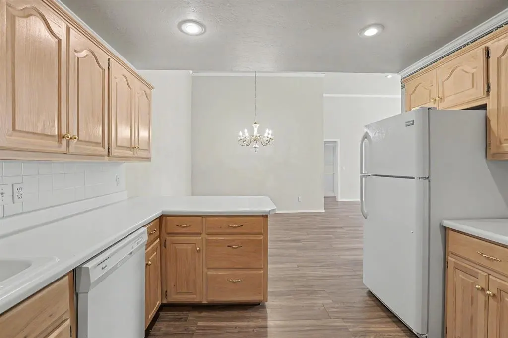 Photo 12 — 4433 Day Lilly Lane, Oklahoma City, OK 73120