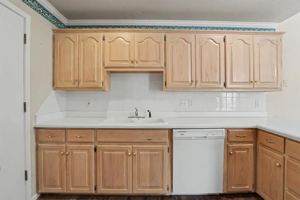 Photo 13 — 4433 Day Lilly Lane, Oklahoma City, OK 73120