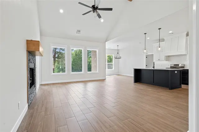 Photo 4 — 622 Canyon Drive, Ardmore, OK 73401