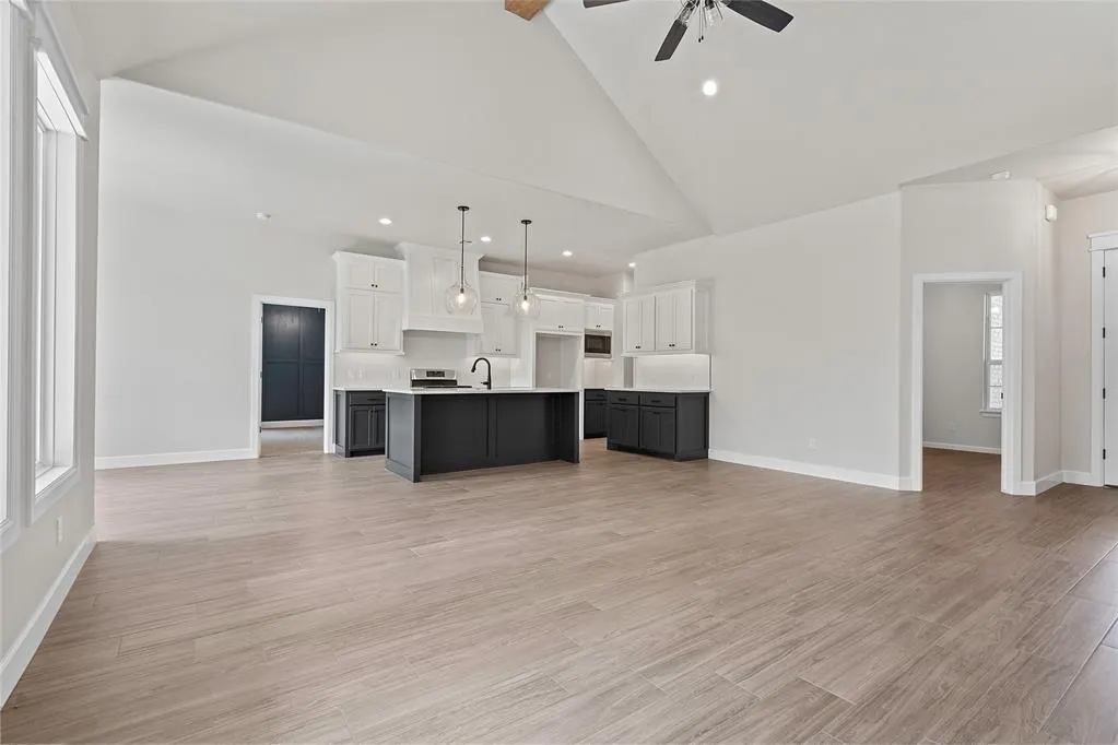 Photo 8 — 622 Canyon Drive, Ardmore, OK 73401