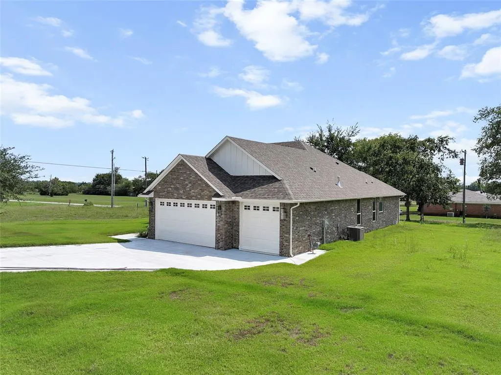 Photo 32 — 622 Canyon Drive, Ardmore, OK 73401