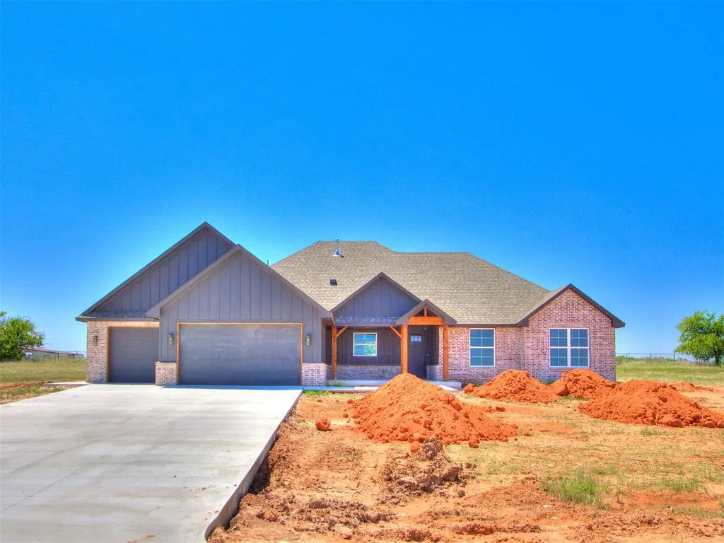 Photo 2 — 8979 Avington Way, Guthrie, OK 73044