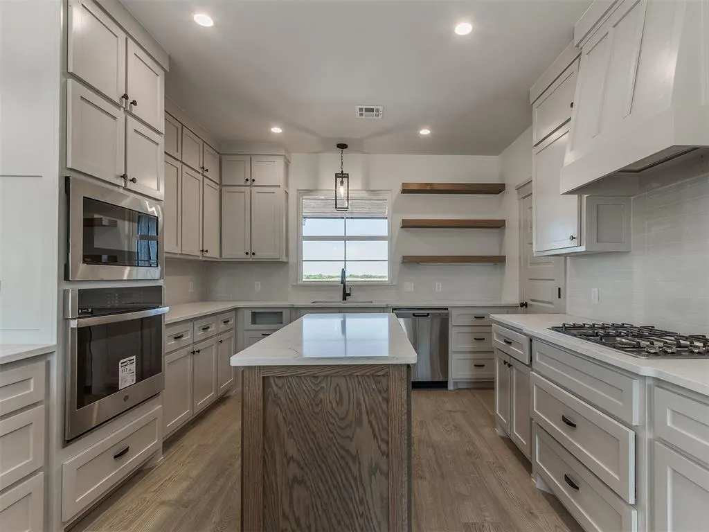 Photo 5 — 8979 Avington Way, Guthrie, OK 73044
