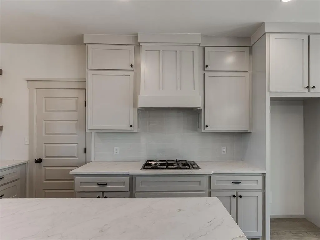 Photo 15 — 8979 Avington Way, Guthrie, OK 73044